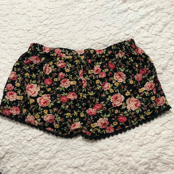 Urban Outfitters RAGA brand floral pattern shorts - Picture 6 of 9